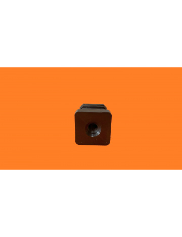 Zaślepka do profilu 25x25x2mm z plastikowym gwintem M8